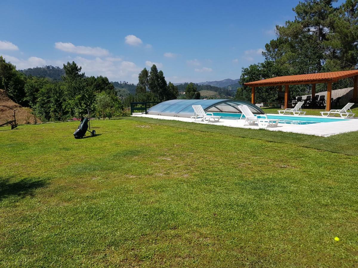 Quinta Da Tormenta -14 Pessoas- Cabeceiras De Basto 2 Casas E Piscina Privada Villa Luaran gambar